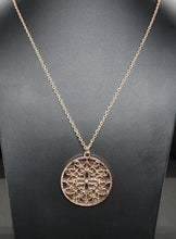 Load image into Gallery viewer, Gold Pendant Necklace
