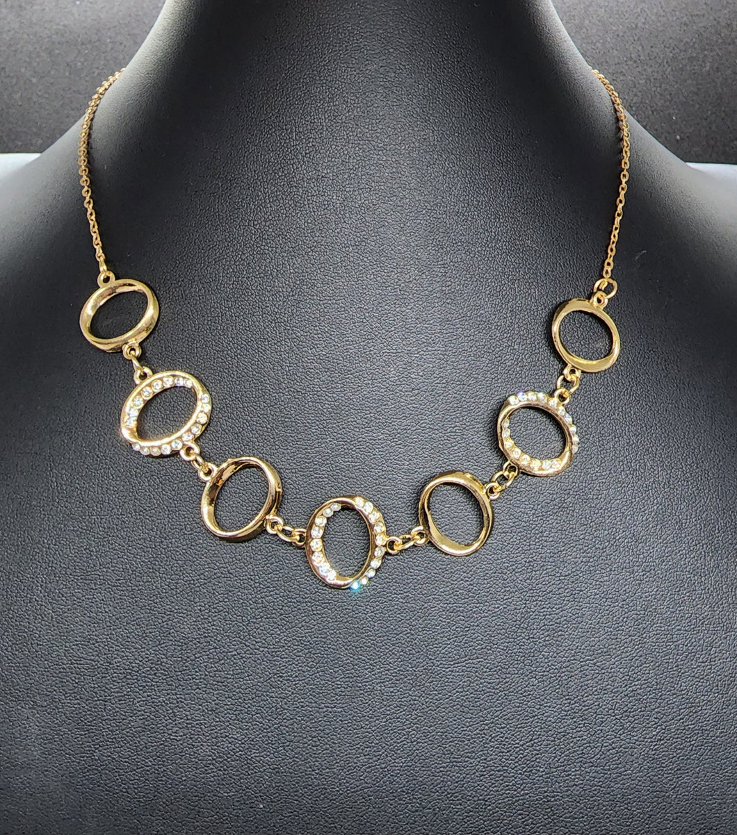 Inner Beauty - Gold Necklace